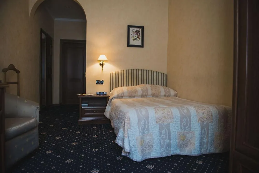 Number 21 By Dbi Hotel Kijev