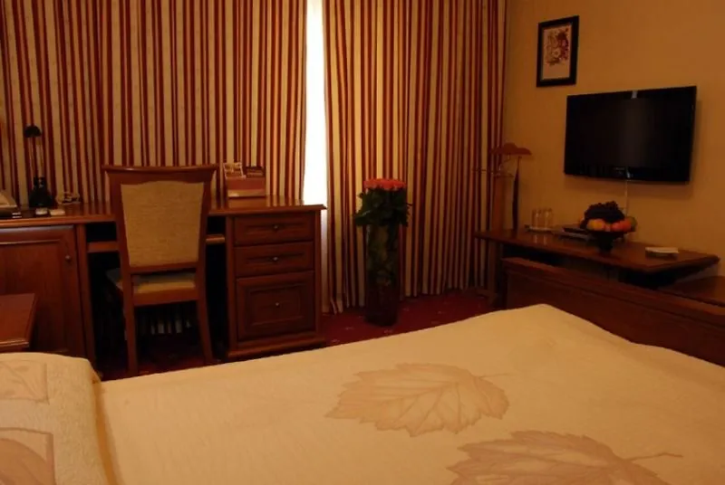 Number 21 By Dbi Hotel Kijev