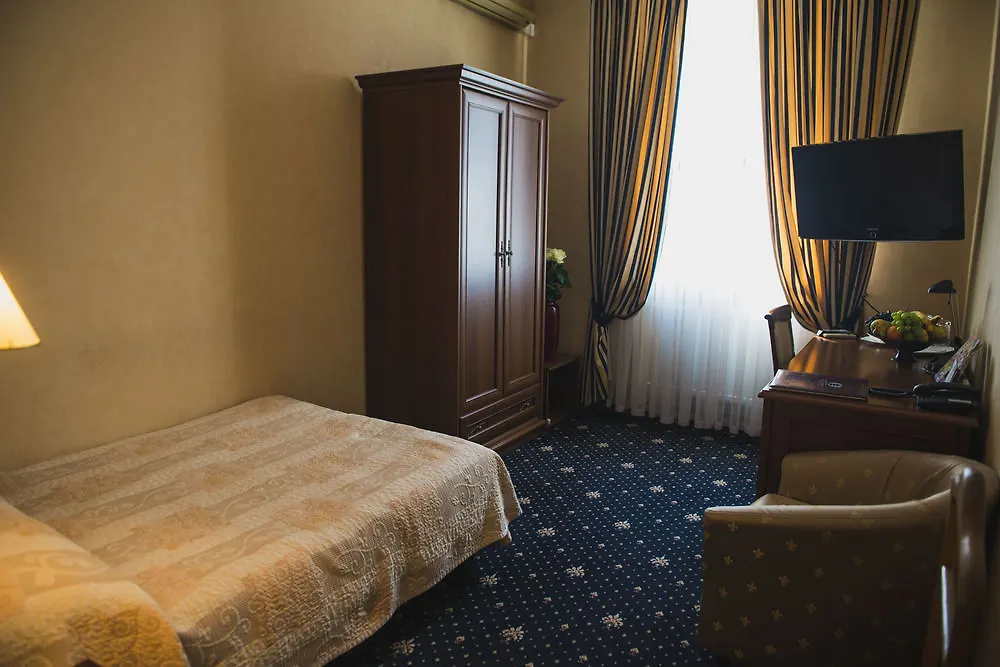 Number 21 By Dbi Hotel Kijev